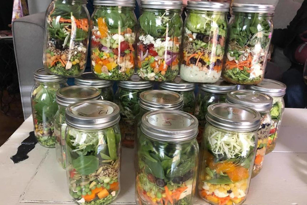 The Benefits of Preparing ‘Salad In A Jar’ During Peak Event Season