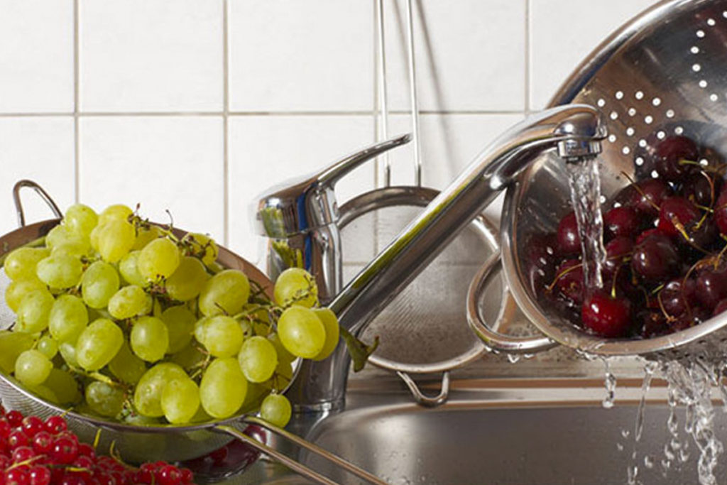 Should You Wash All Food?